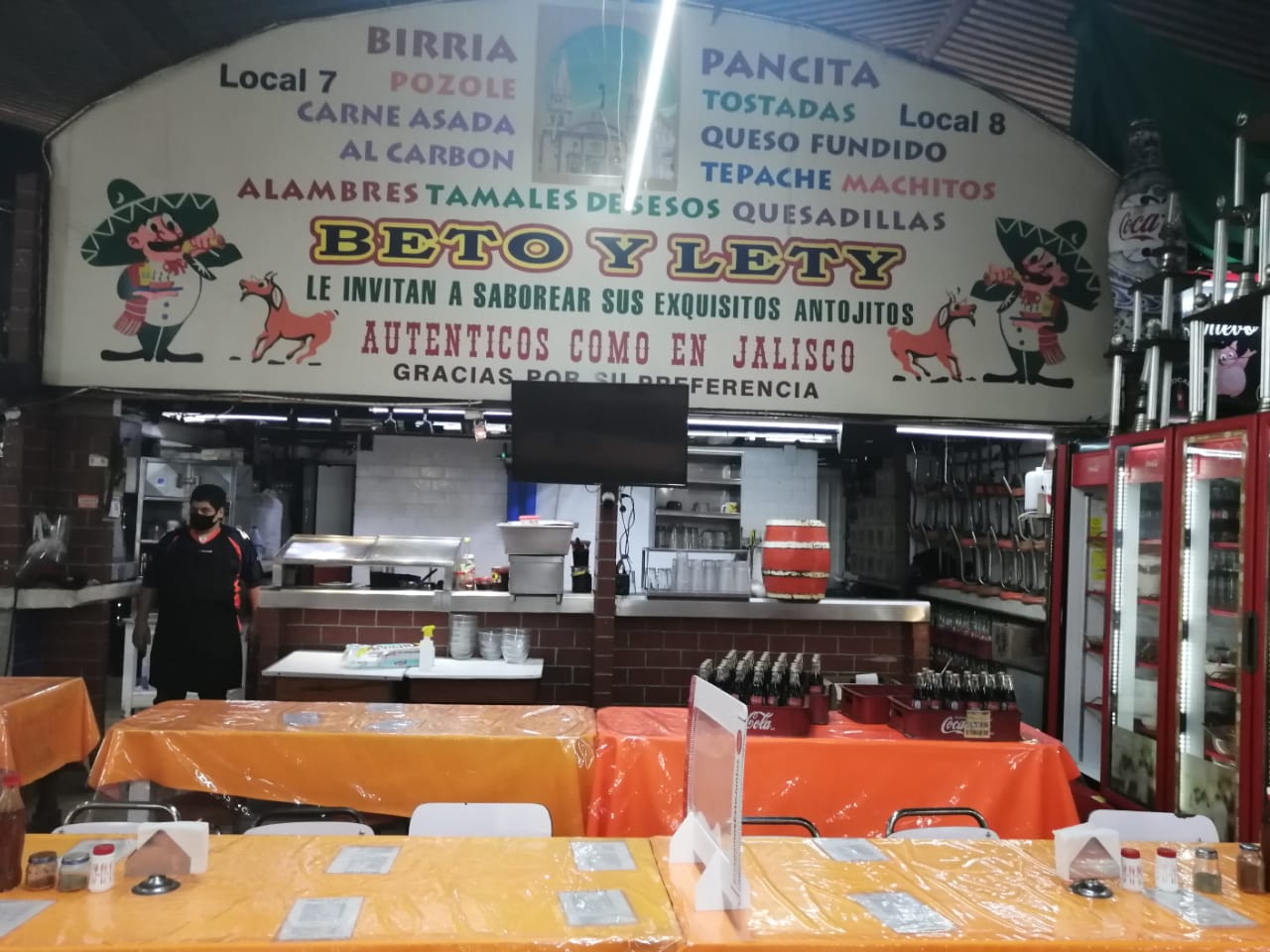 Mercado San Camilito - Beto y Lety